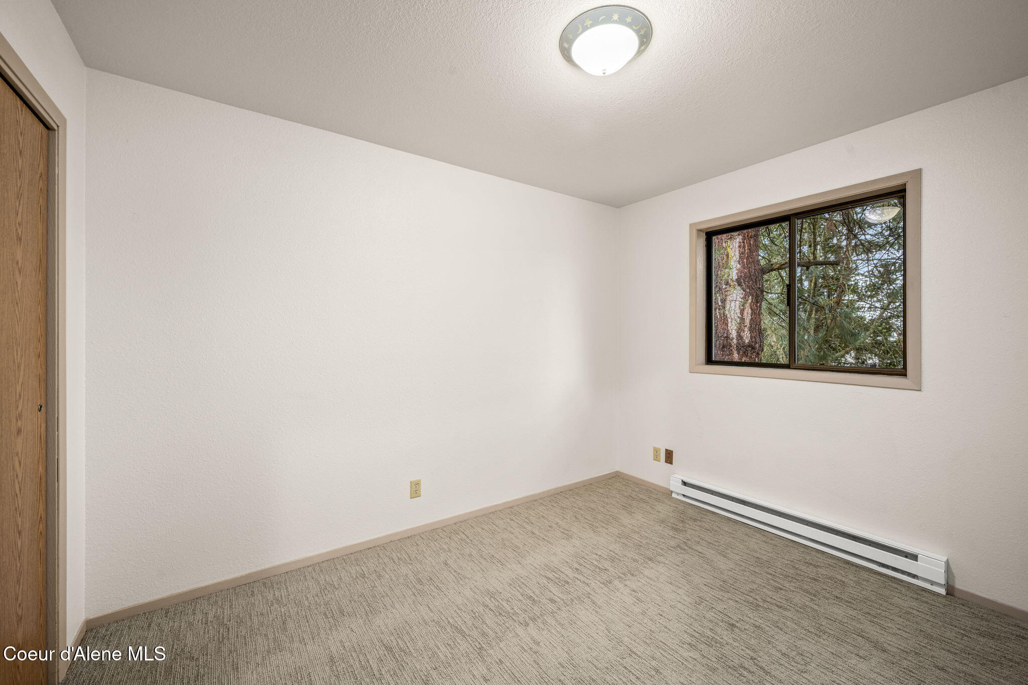 2020 W James Crowe DR