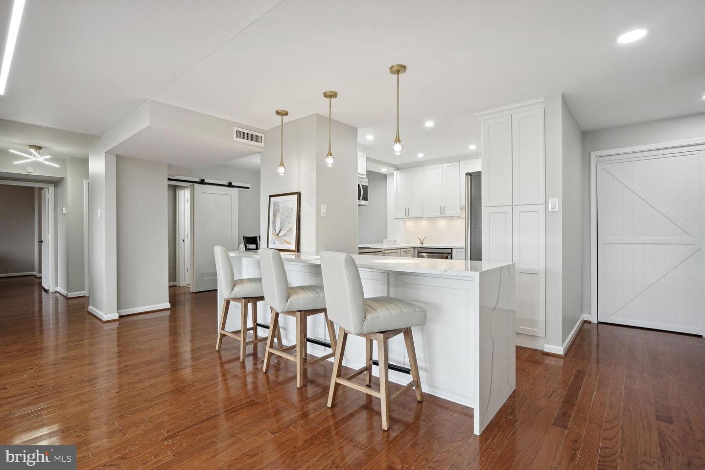 3800 Fairfax Dr #914