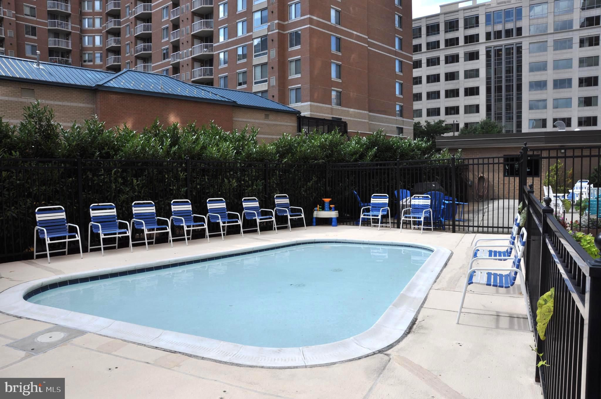 3800 Fairfax Dr #914