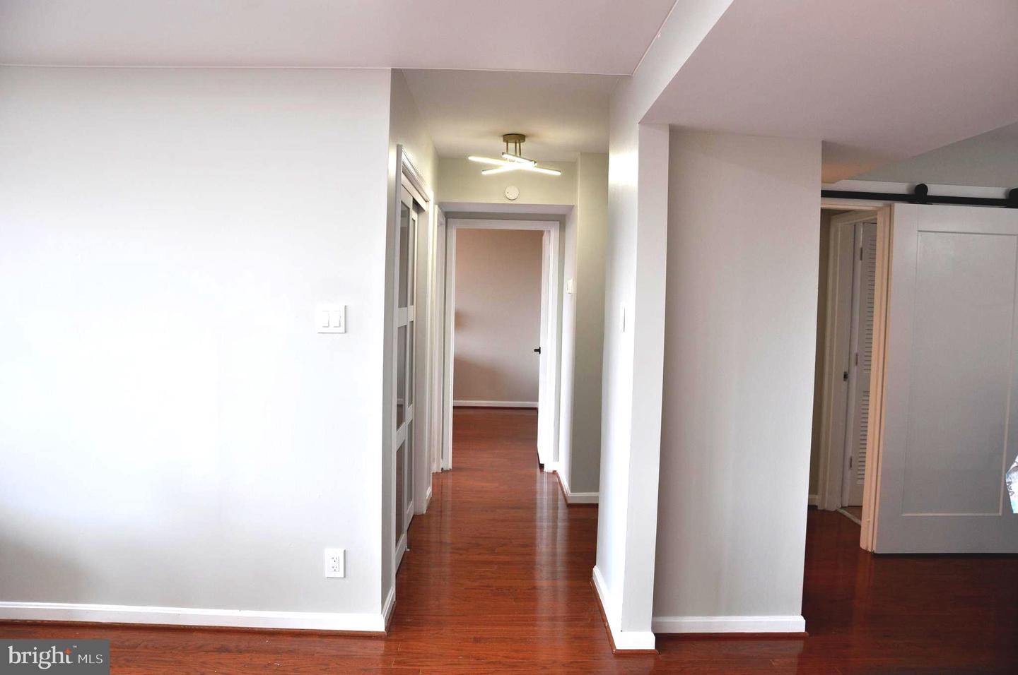 3800 Fairfax Dr #914