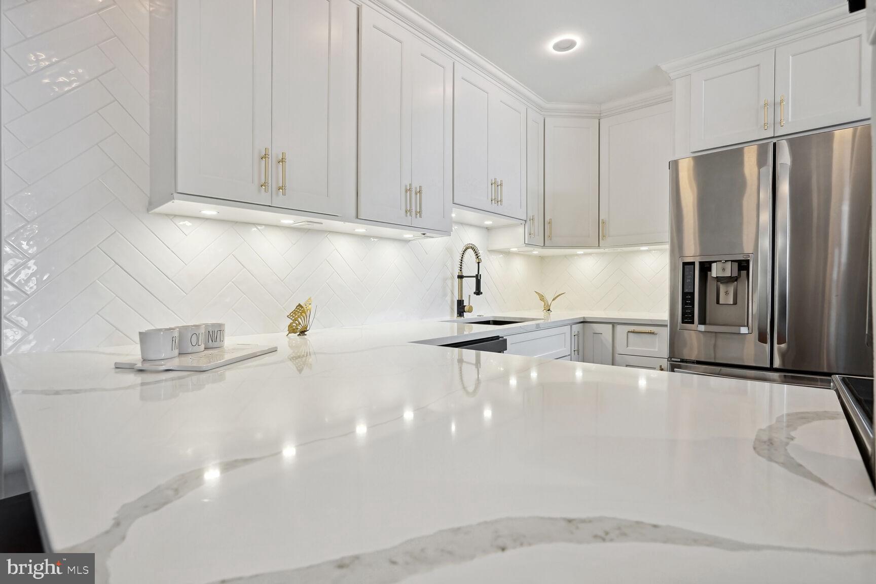 3800 Fairfax Dr #914