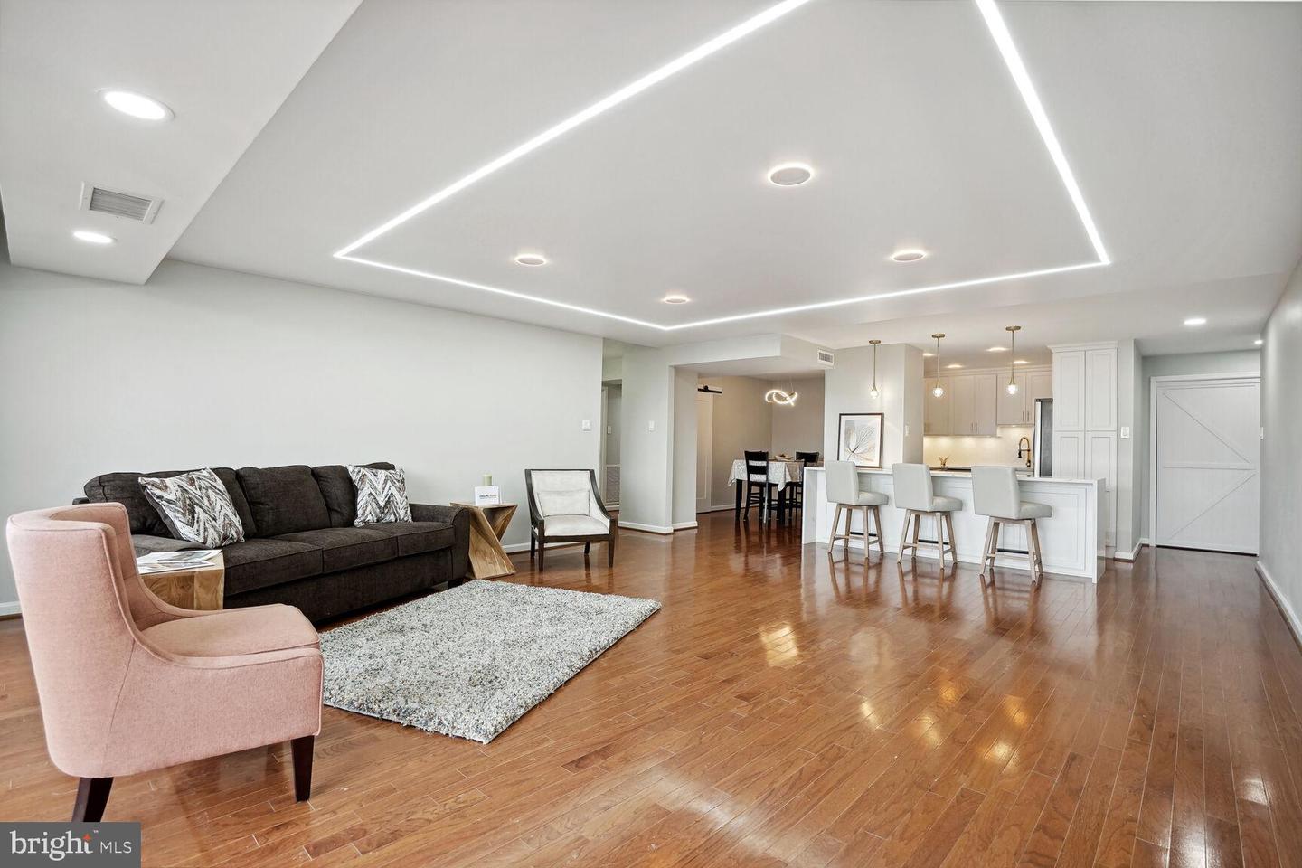 3800 Fairfax Dr #914