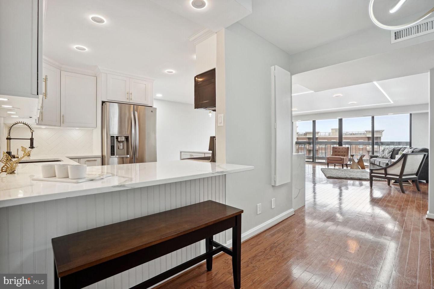 3800 Fairfax Dr #914