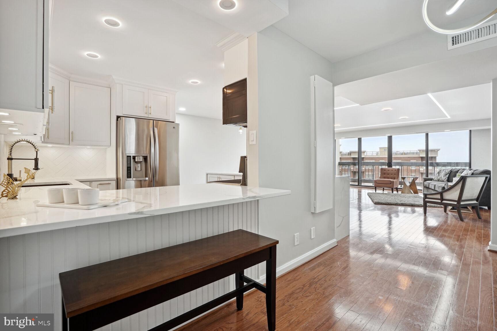 3800 Fairfax Dr #914