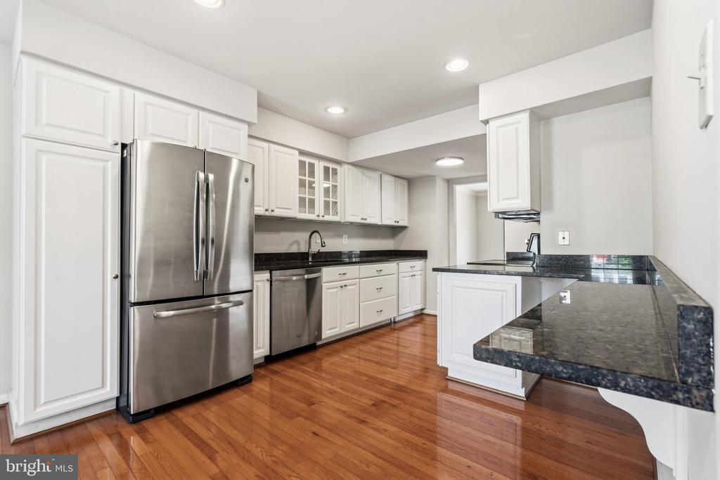 9932 LONGFORD COURT