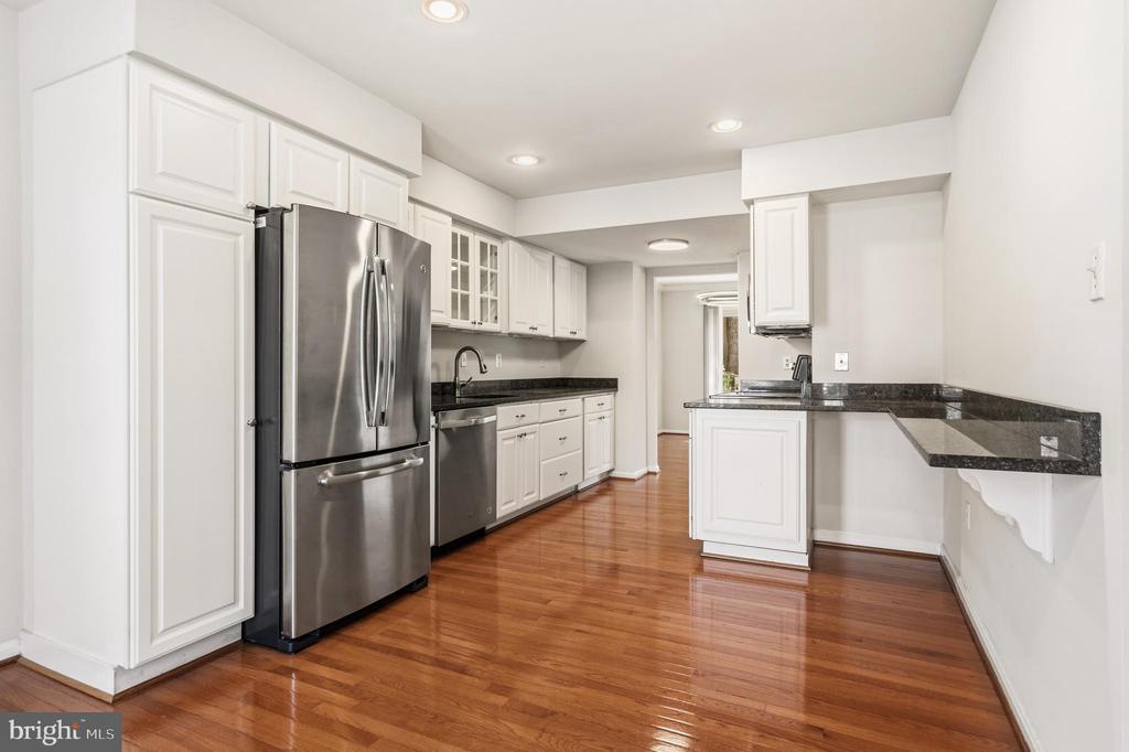 9932 LONGFORD COURT