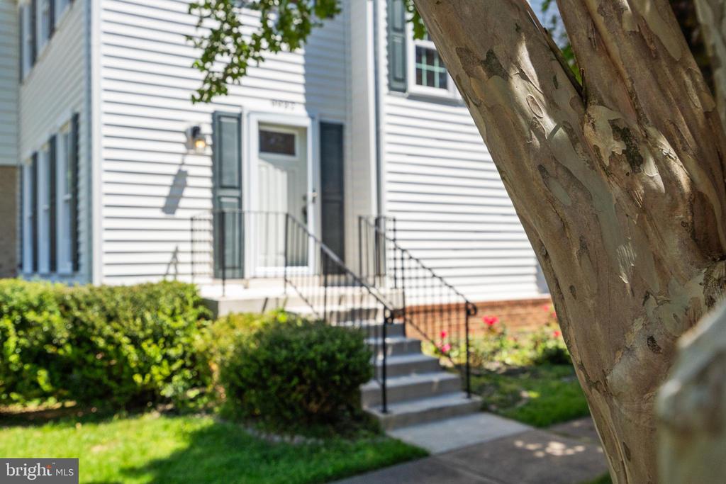 9932 LONGFORD COURT