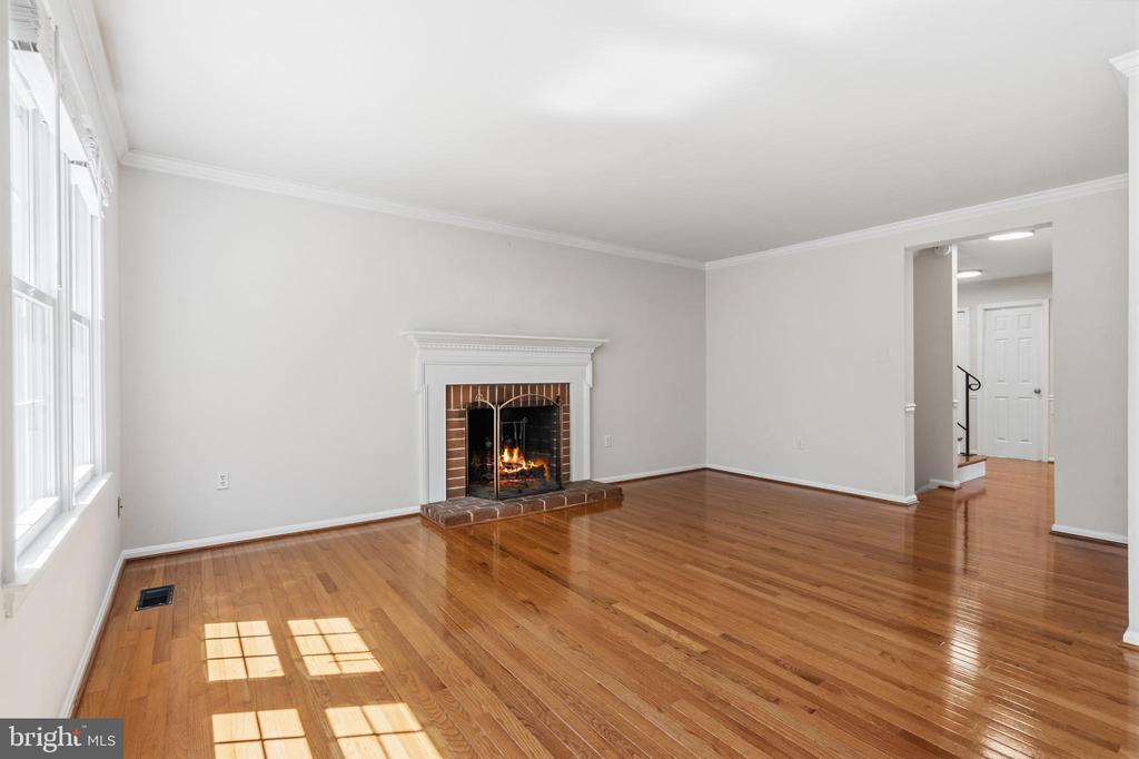 9932 LONGFORD COURT