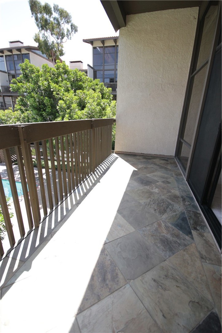 7305 Marina Pacifica Drive N