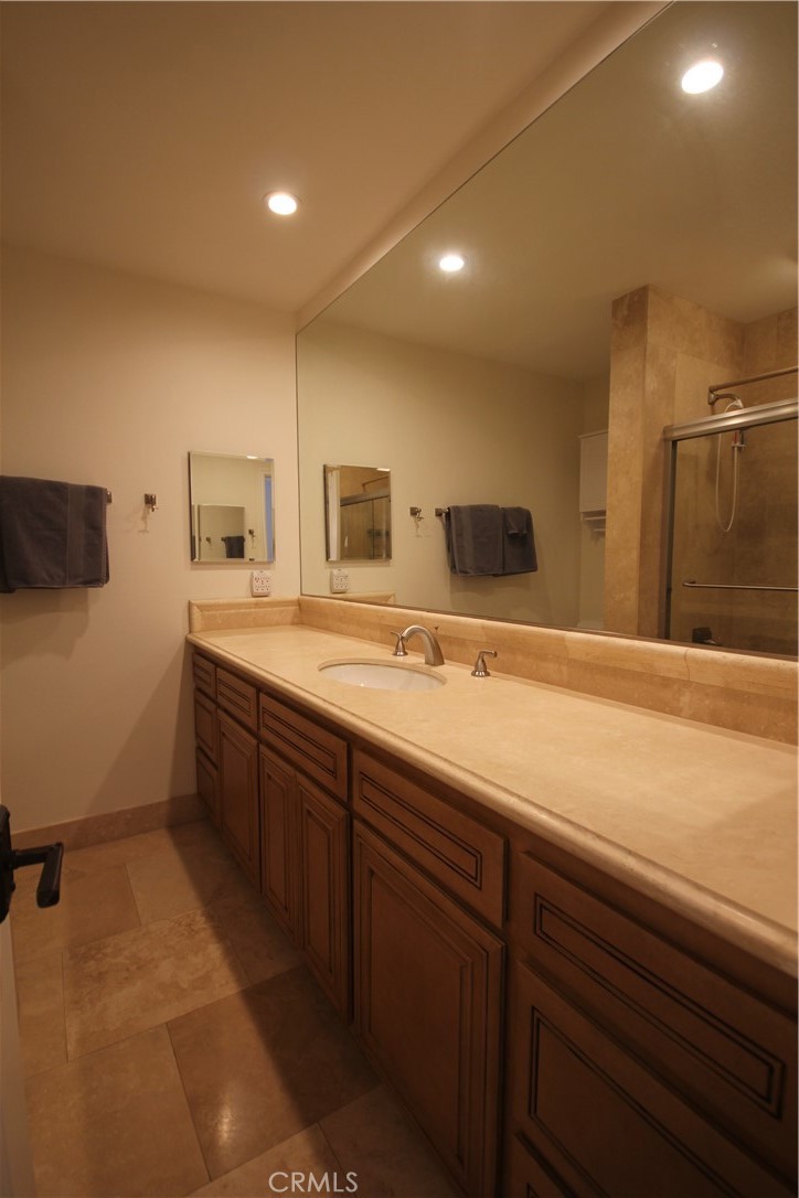 7305 Marina Pacifica Drive N