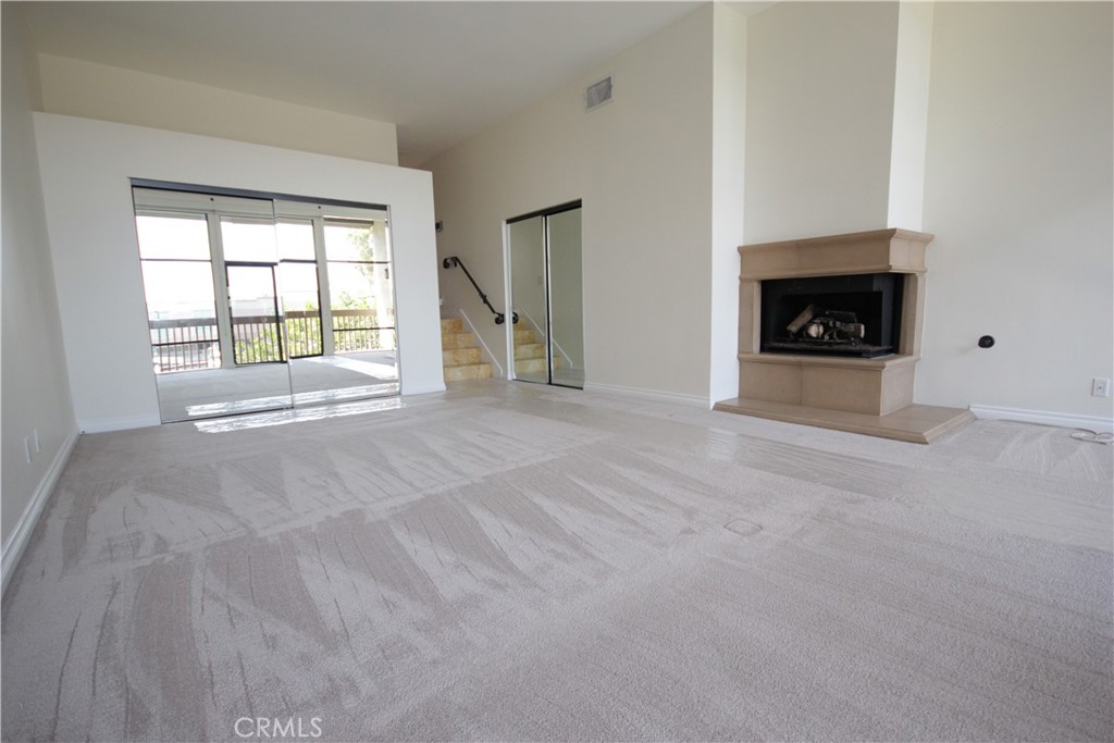 7305 Marina Pacifica Drive N