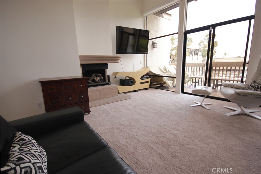 7305 Marina Pacifica Drive N