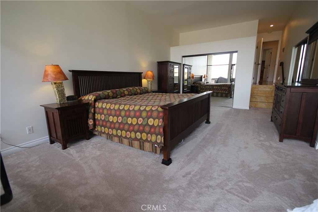 7305 Marina Pacifica Drive N
