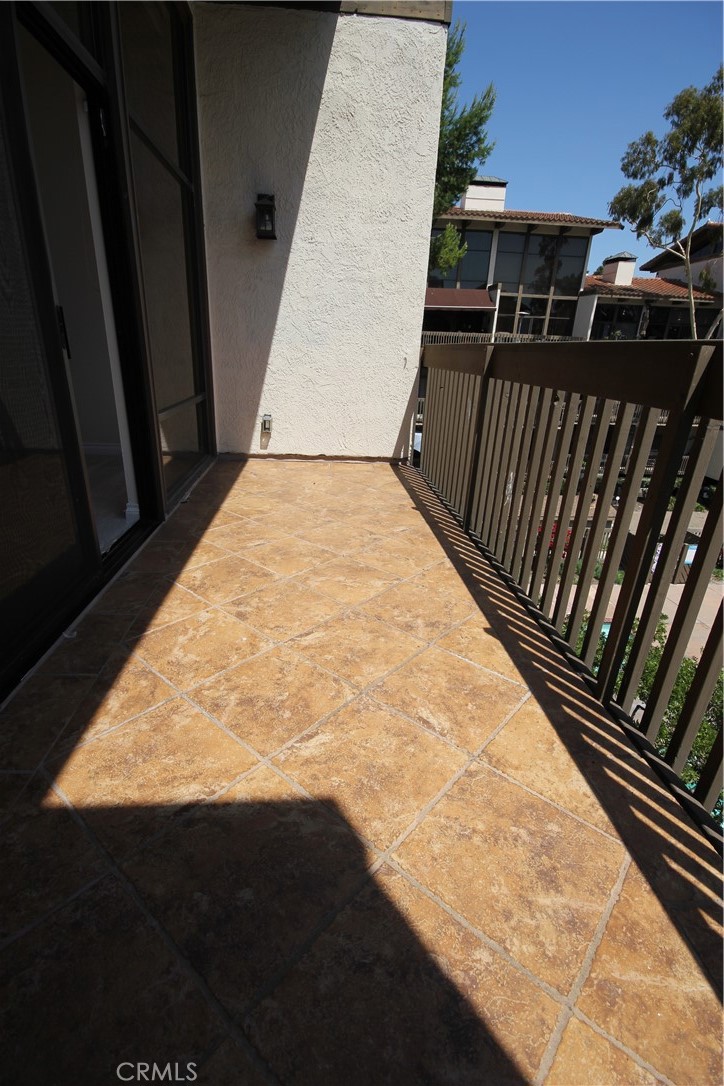 7305 Marina Pacifica Drive N