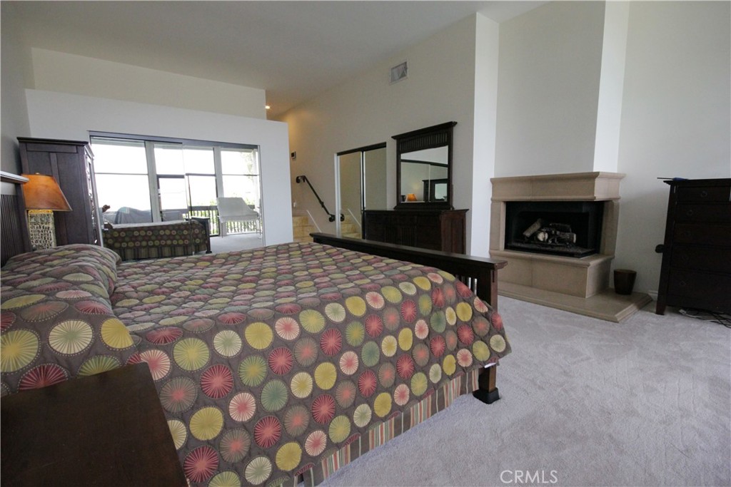 7305 Marina Pacifica Drive N