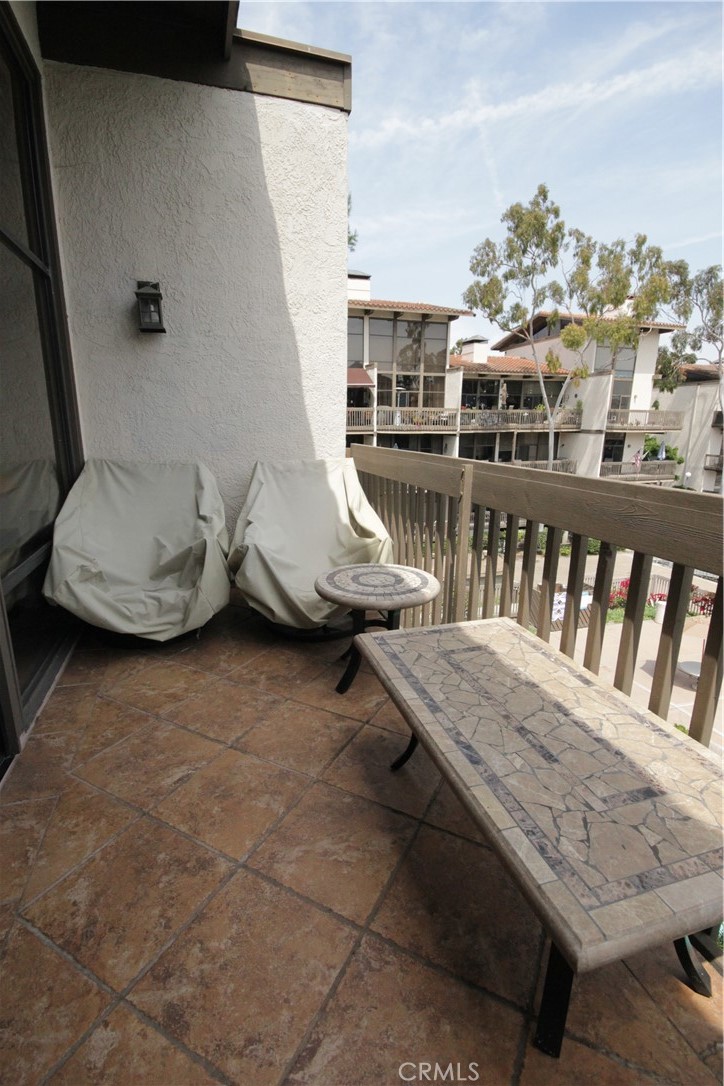 7305 Marina Pacifica Drive N