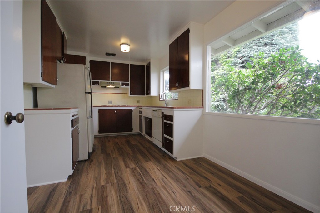 9892 Oma Place