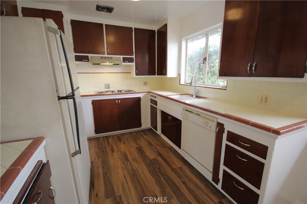 9892 Oma Place