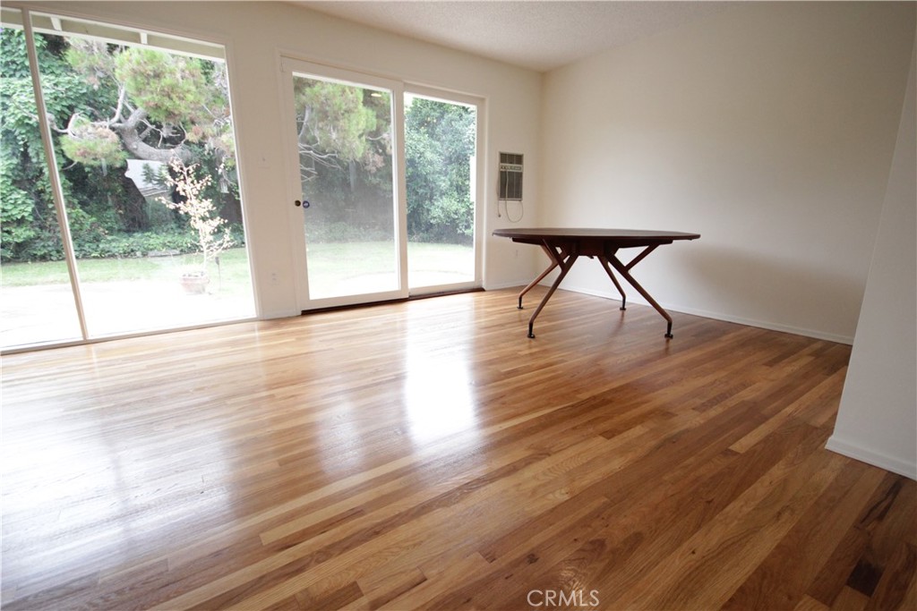 9892 Oma Place