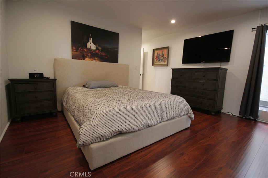9128 Marina Pacifica Drive N