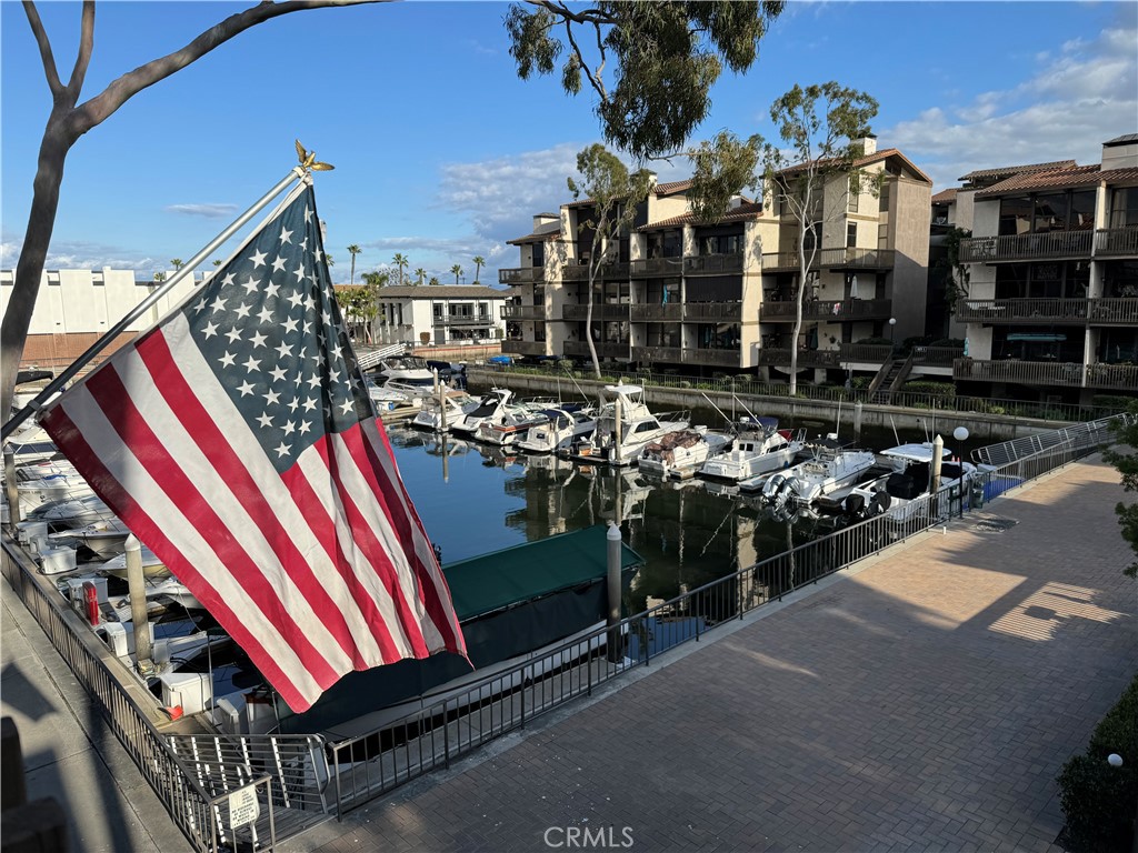8216 Marina Pacifica Drive N