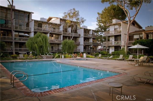 8216 Marina Pacifica Drive N