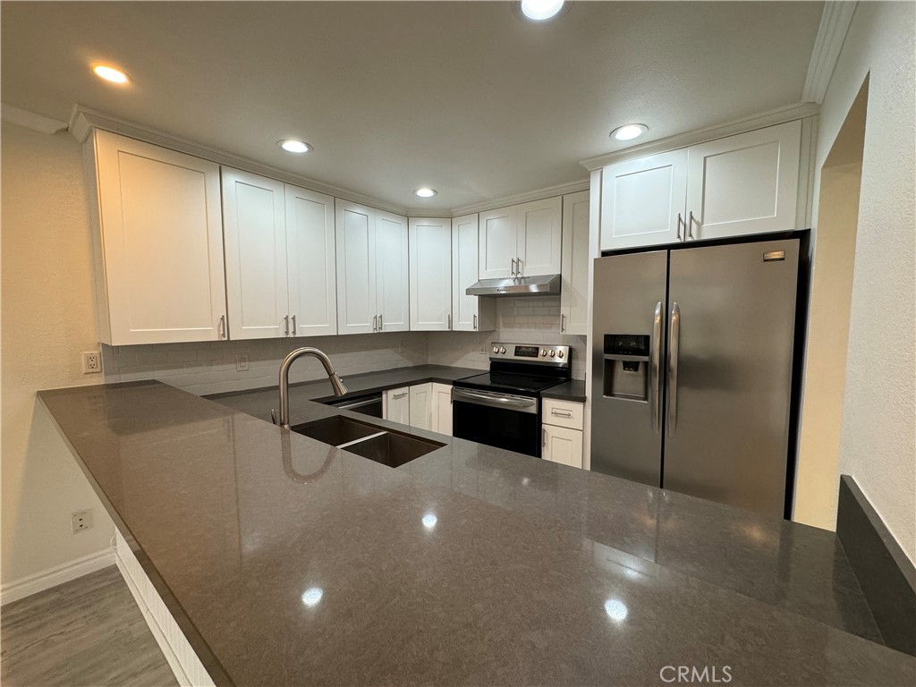 8216 Marina Pacifica Drive N