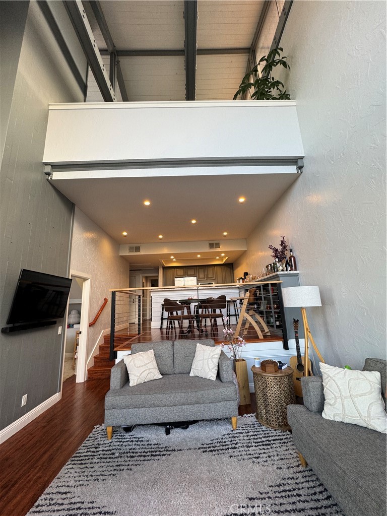 8319 Marina Pacifica Drive N