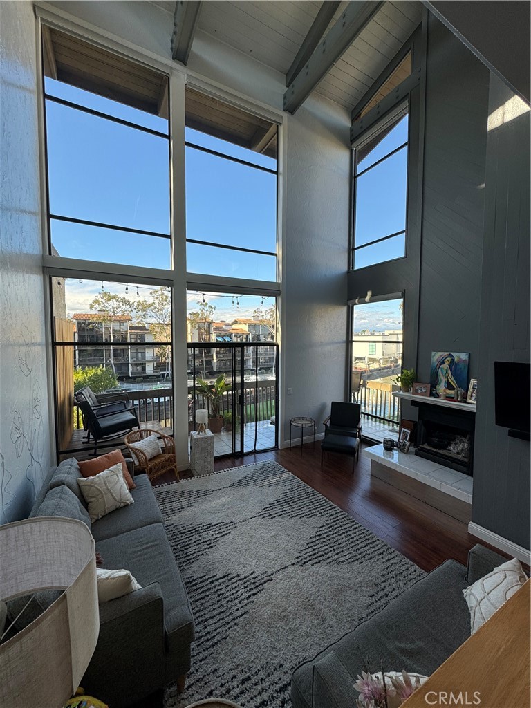 8319 Marina Pacifica Drive N