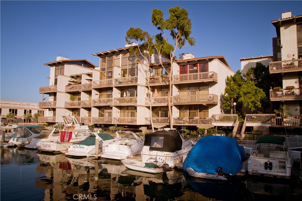 6111 Marina Pacifica Drive S