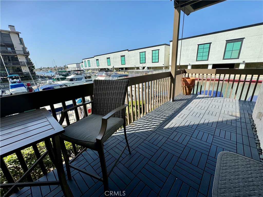 7137 Marina Pacifica Drive N