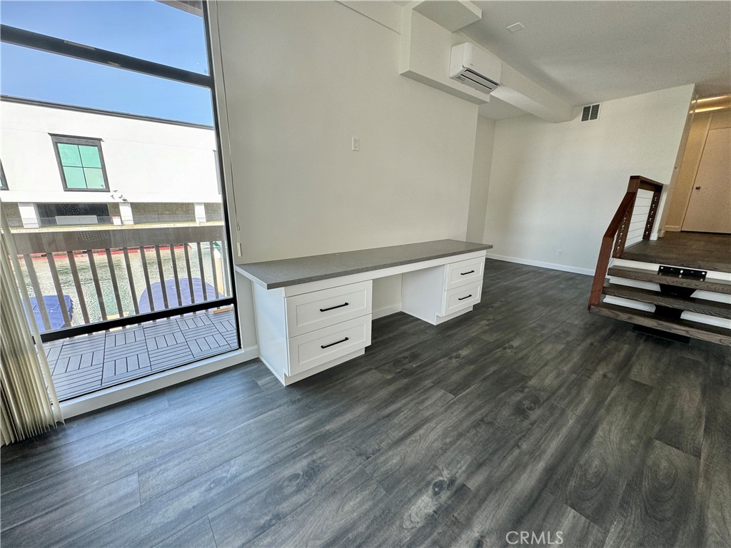 7137 Marina Pacifica Drive N