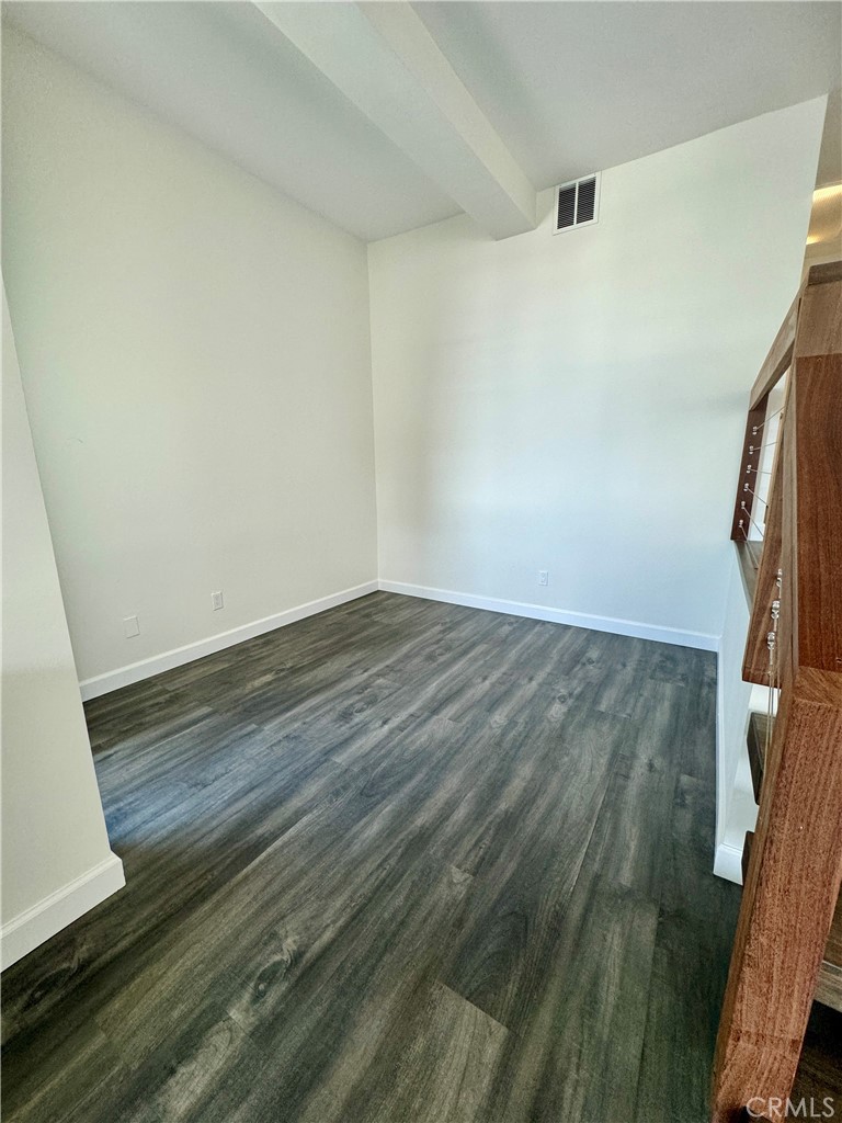 7137 Marina Pacifica Drive N