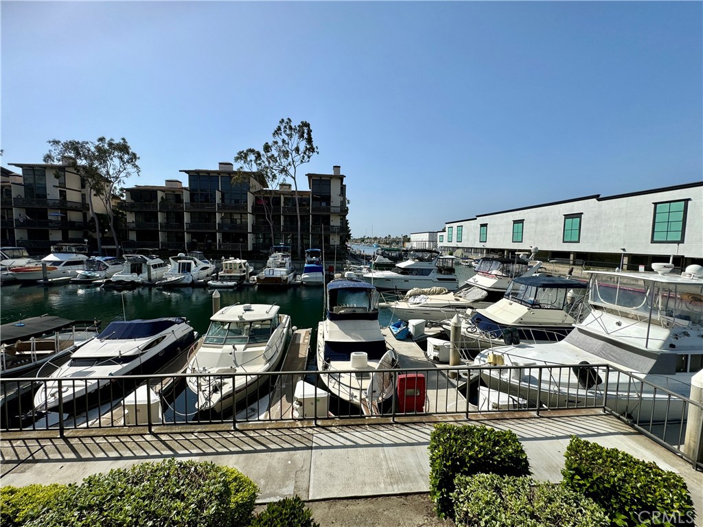 7137 Marina Pacifica Drive N