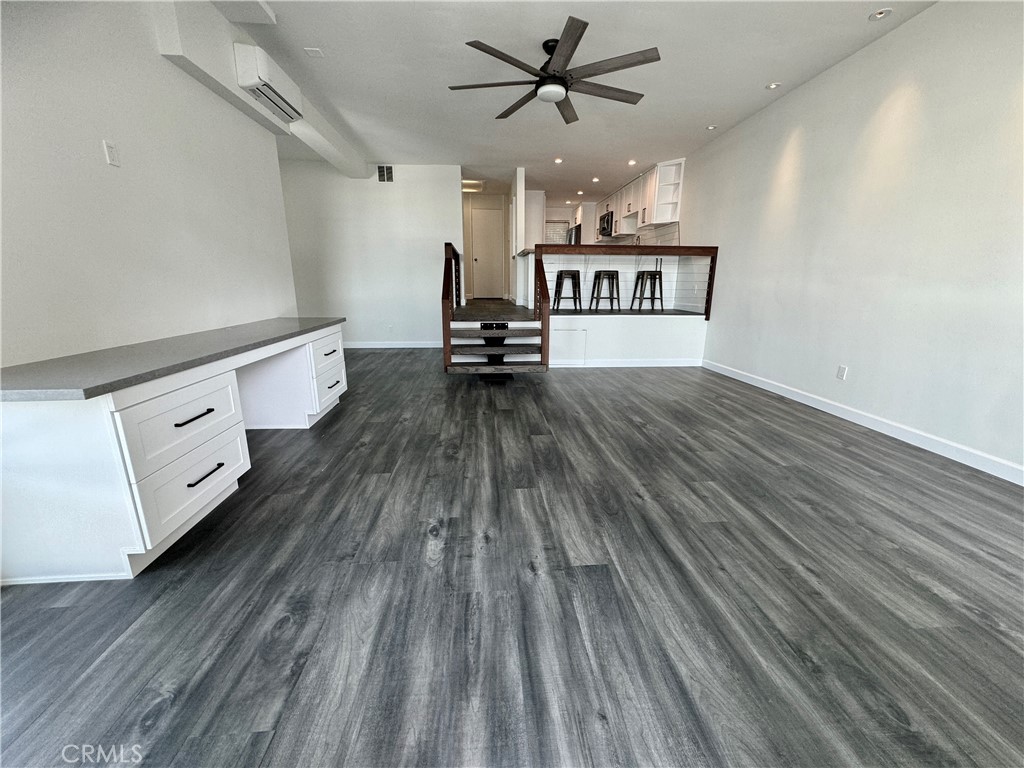 7137 Marina Pacifica Drive N