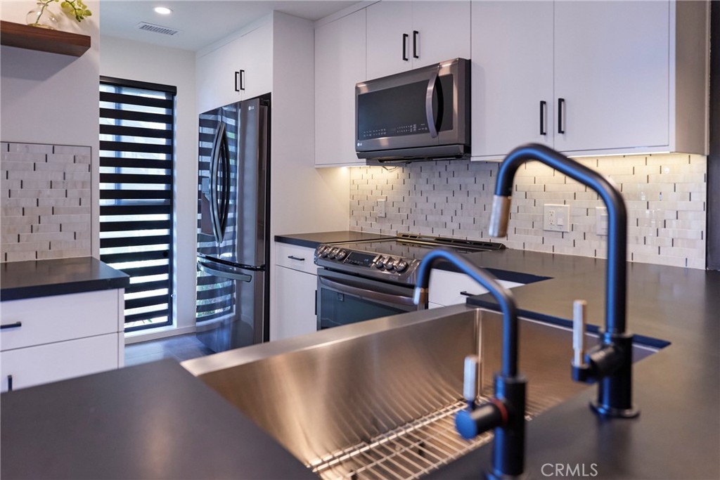 5118 Marina Pacifica Drive S