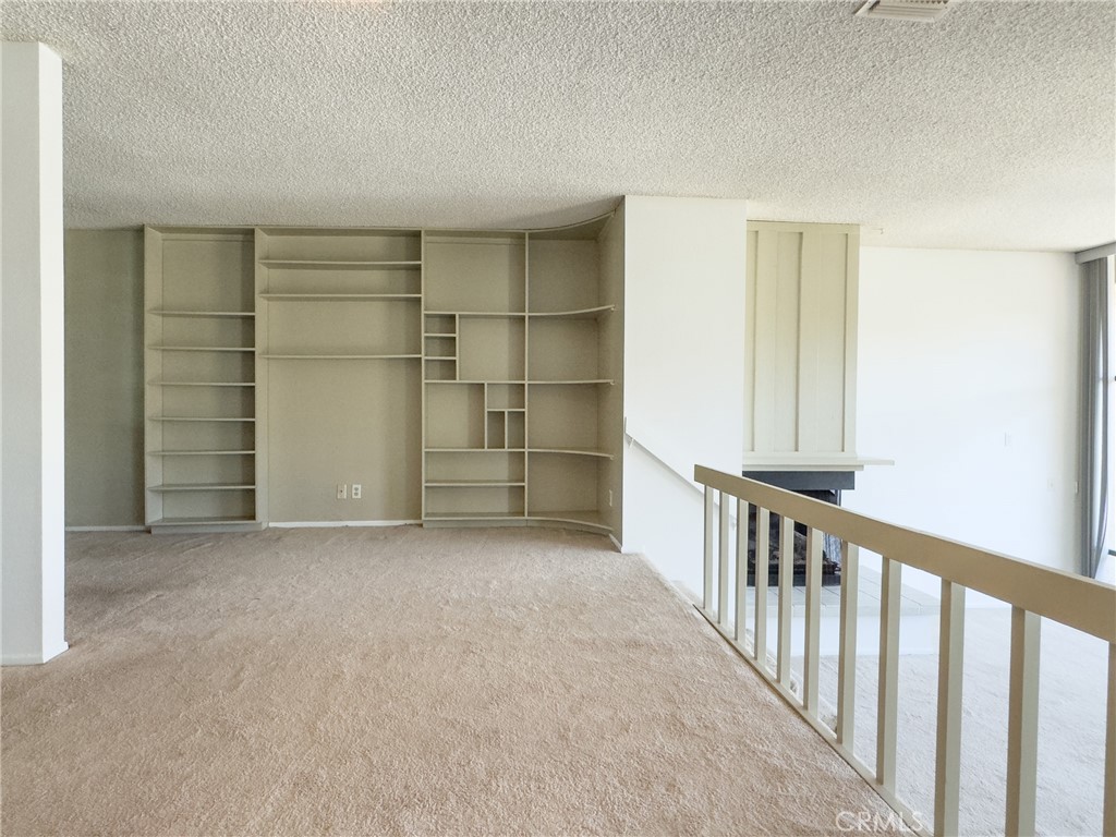 8222 Marina Pacifica Drive N