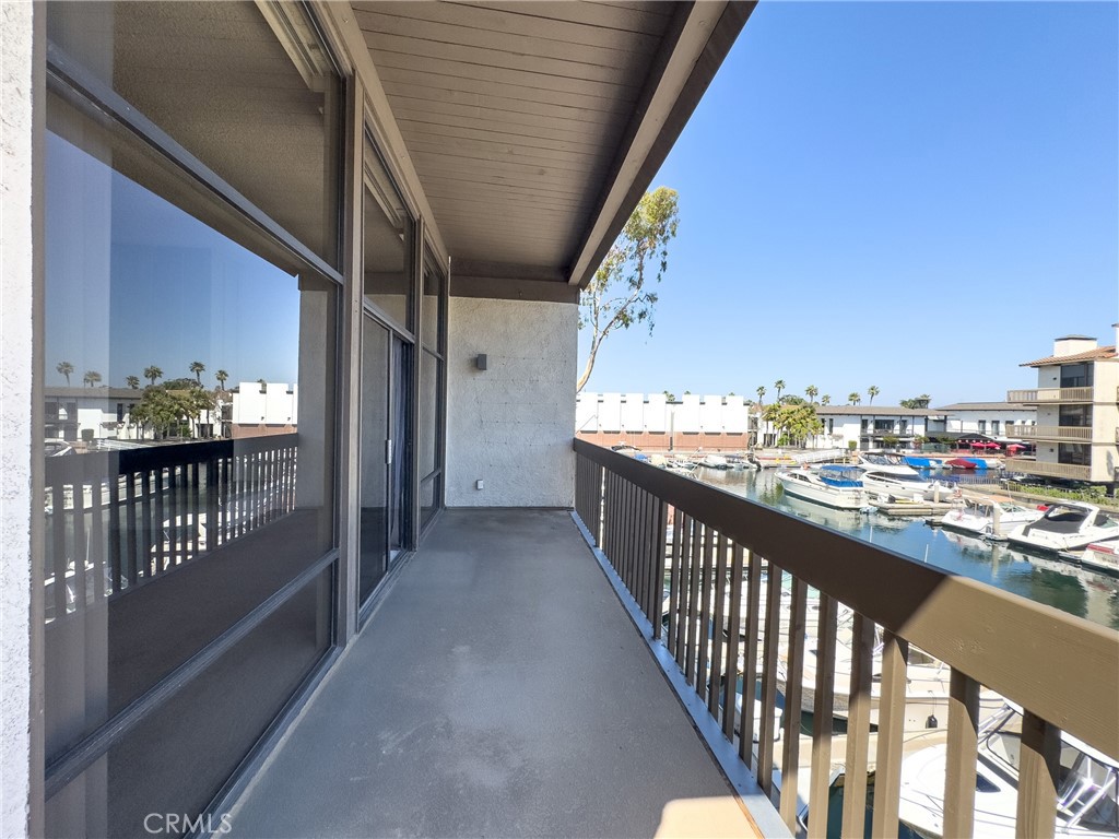 8222 Marina Pacifica Drive N