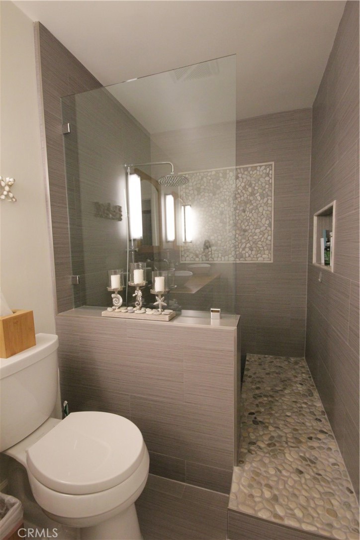 5129 Marina Pacifica Drive N