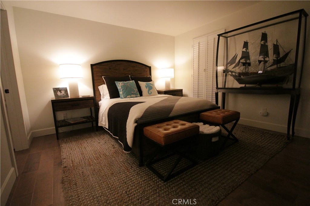 5129 Marina Pacifica Drive N