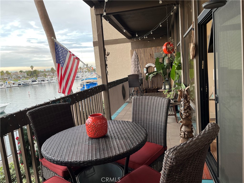 5129 Marina Pacifica Drive N