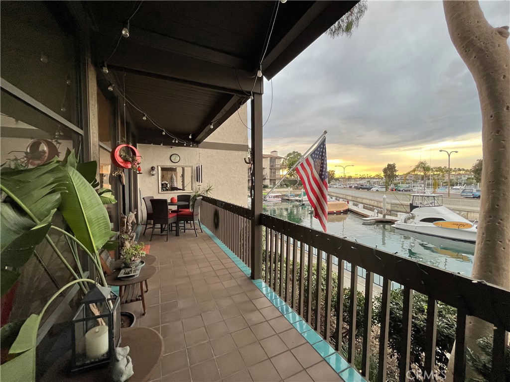 5129 Marina Pacifica Drive N