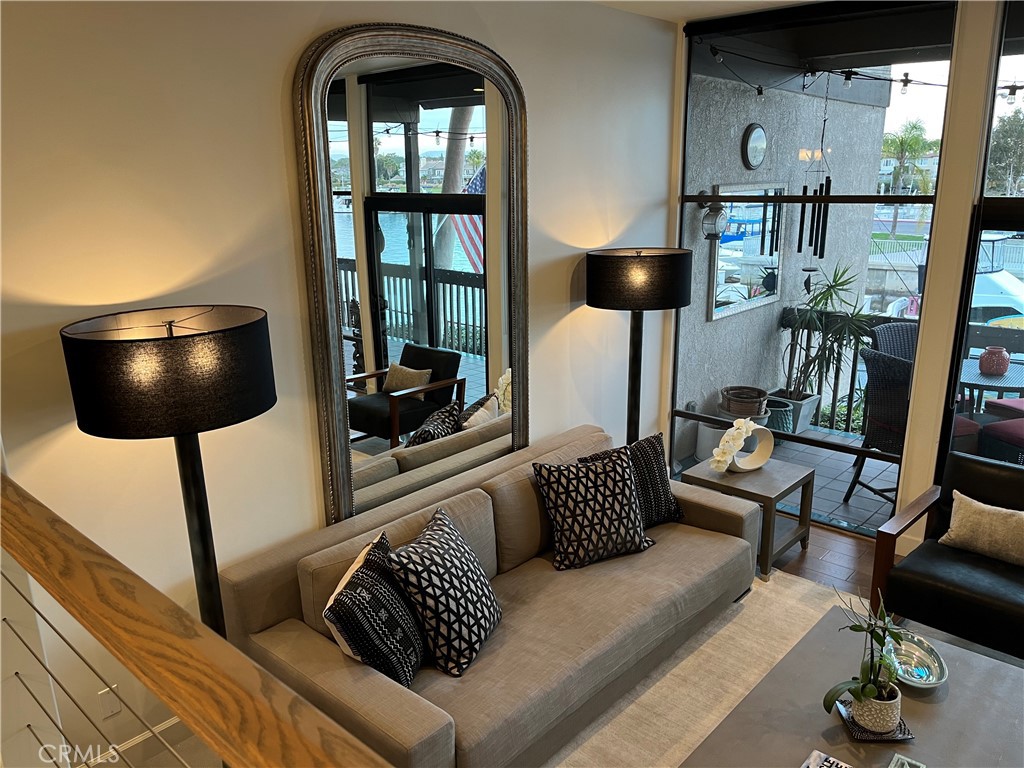 5129 Marina Pacifica Drive N