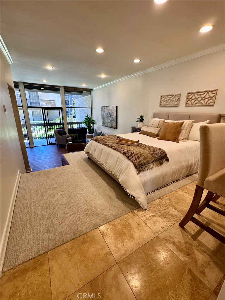 5104 Marina Pacifica Drive S
