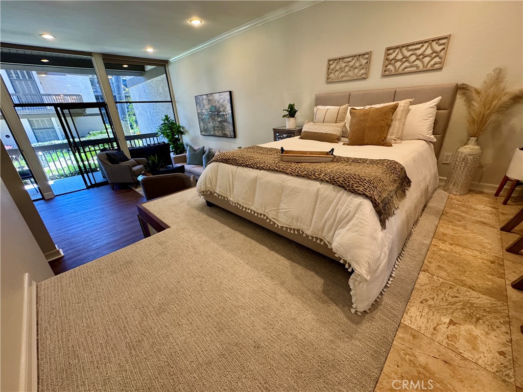 5104 Marina Pacifica Drive S