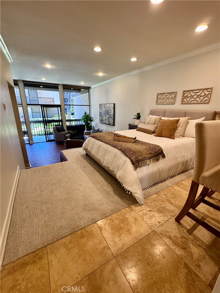 5104 Marina Pacifica Drive S