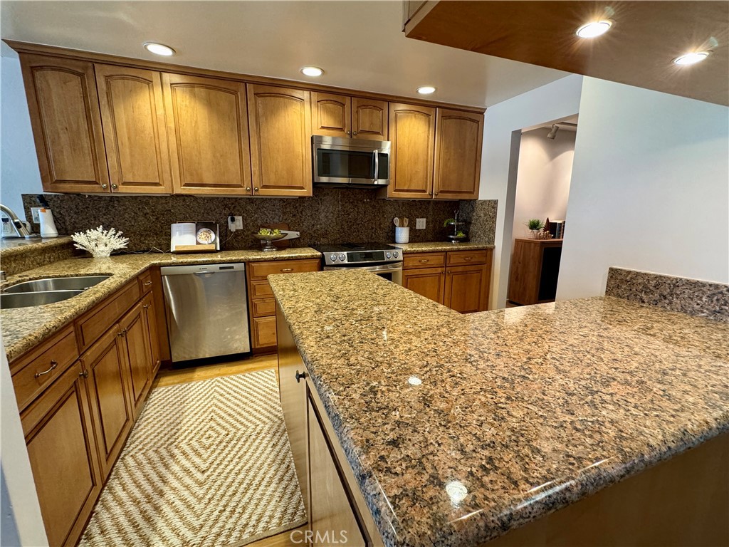 9103 Marina Pacifica Drive N