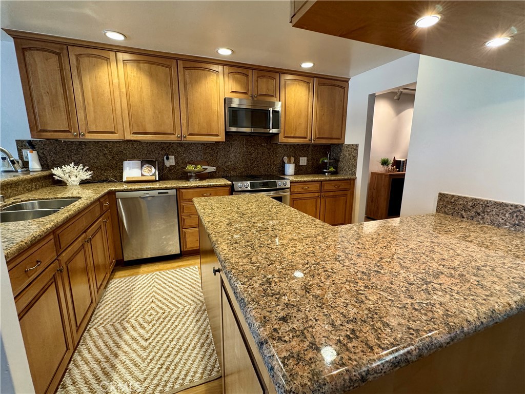 9103 Marina Pacifica Drive N