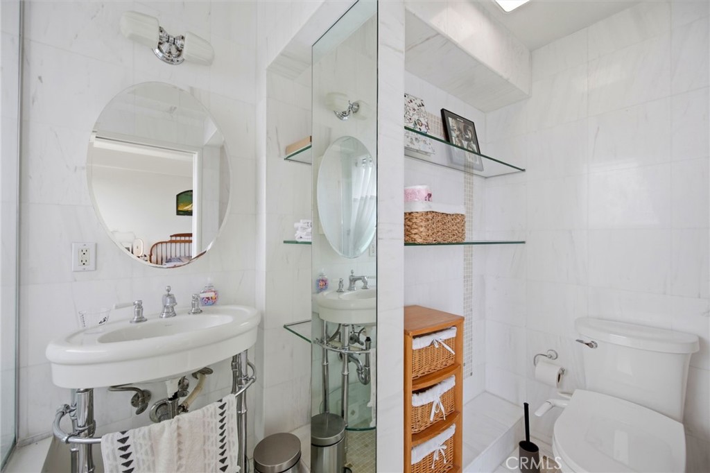 5336 Marina Pacifica N