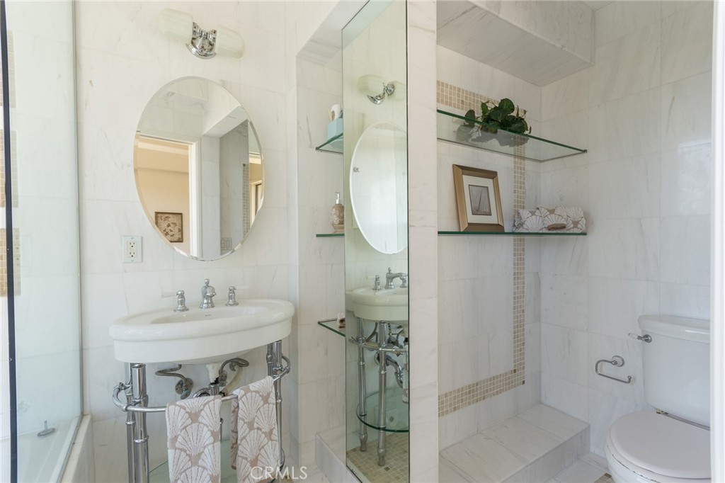 5336 Marina Pacifica N